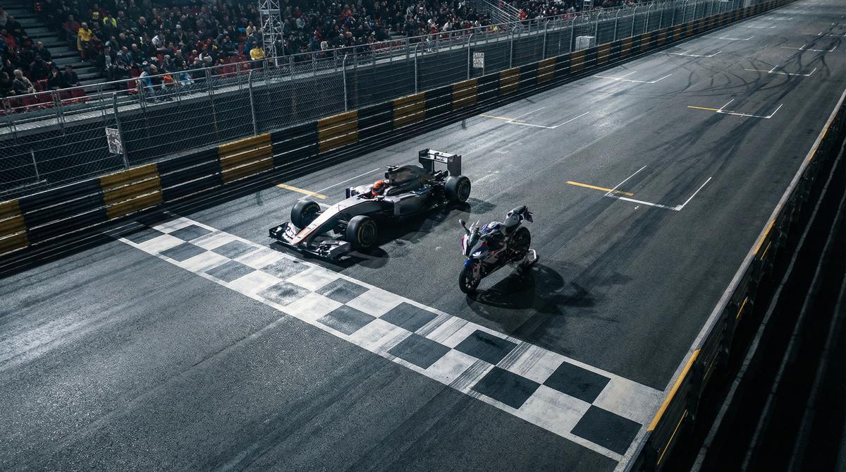 午夜大片赛车视频